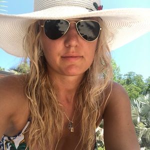 Meet your Posher, Irina